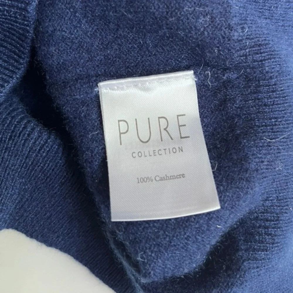 Pure Collection Cashmere Crew Neck Sweater in Navy size 4